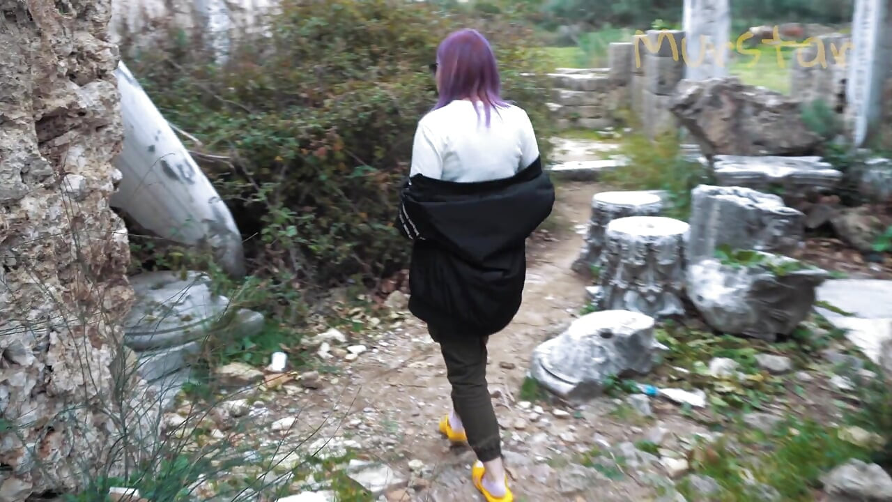 Suck in the Ruins of an Ancient Palace || Murstar