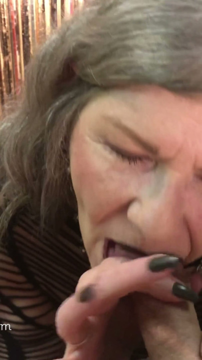 Black Lipstick Blowjob! CIM Swallow! MaXXXimumMilf | Clip 1