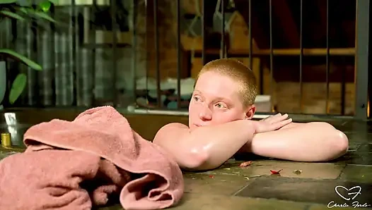 Florale Spannung Mit Olive Gee, Felina Fox