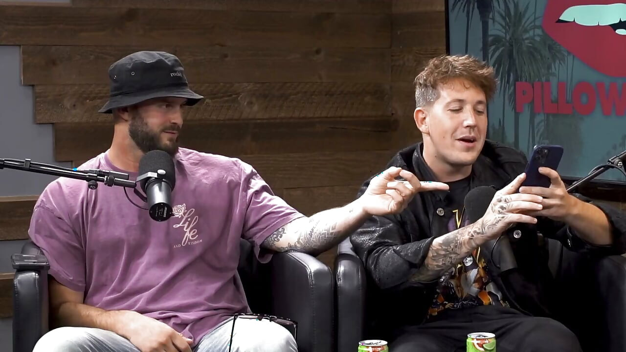 Karmen Karma Sprays Breast Milk in Face (co-hosted by Harry Jowsey)