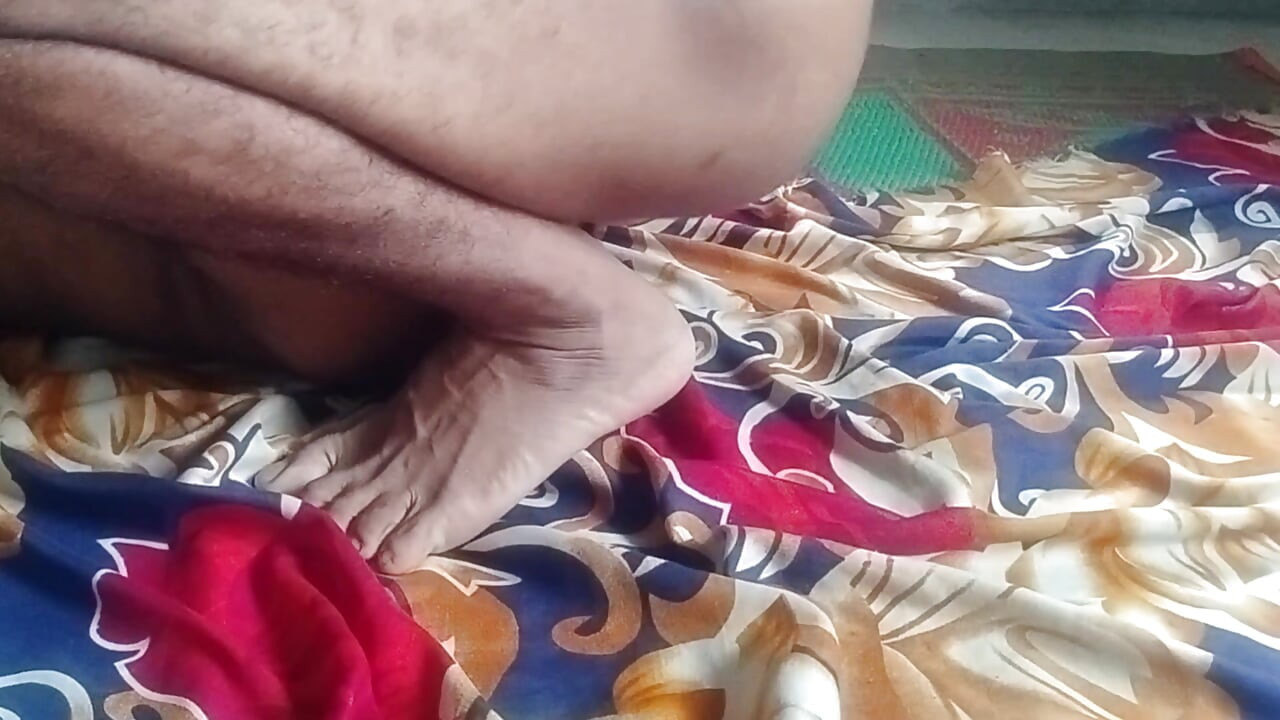 My sister-in-law was alone at home and called me over to have sex.