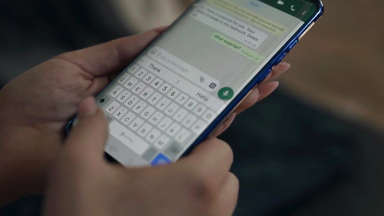 Đánh đòn và trừng phạt sâu cổ họng