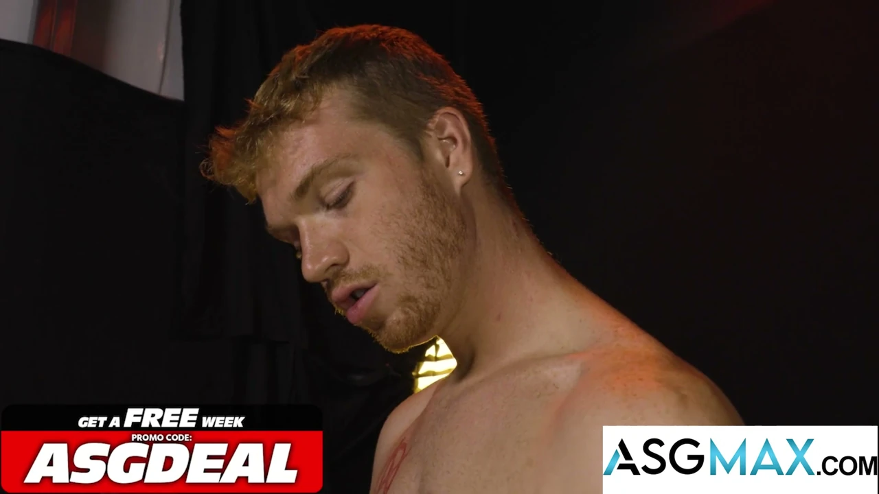 NEXT DOOR RAW – Dacotah Red Uses His Monster Cock On Zak Bishop’s Hungry Hole