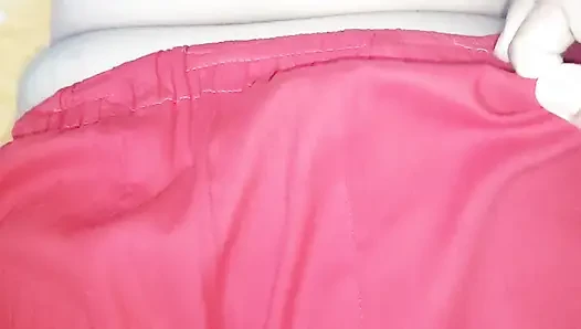 Kakak tiriku sangat serakah aku ingin menyentuhnya!! Cewek seksi ini ngasih imbasnya