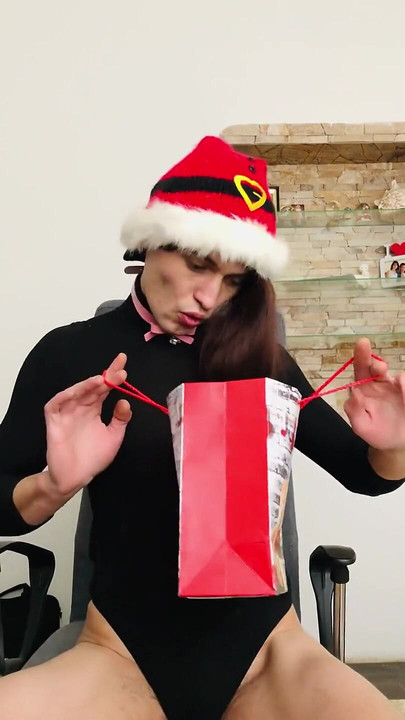 4K Full HD New Years Trans Throat Fuck with a Dildo
