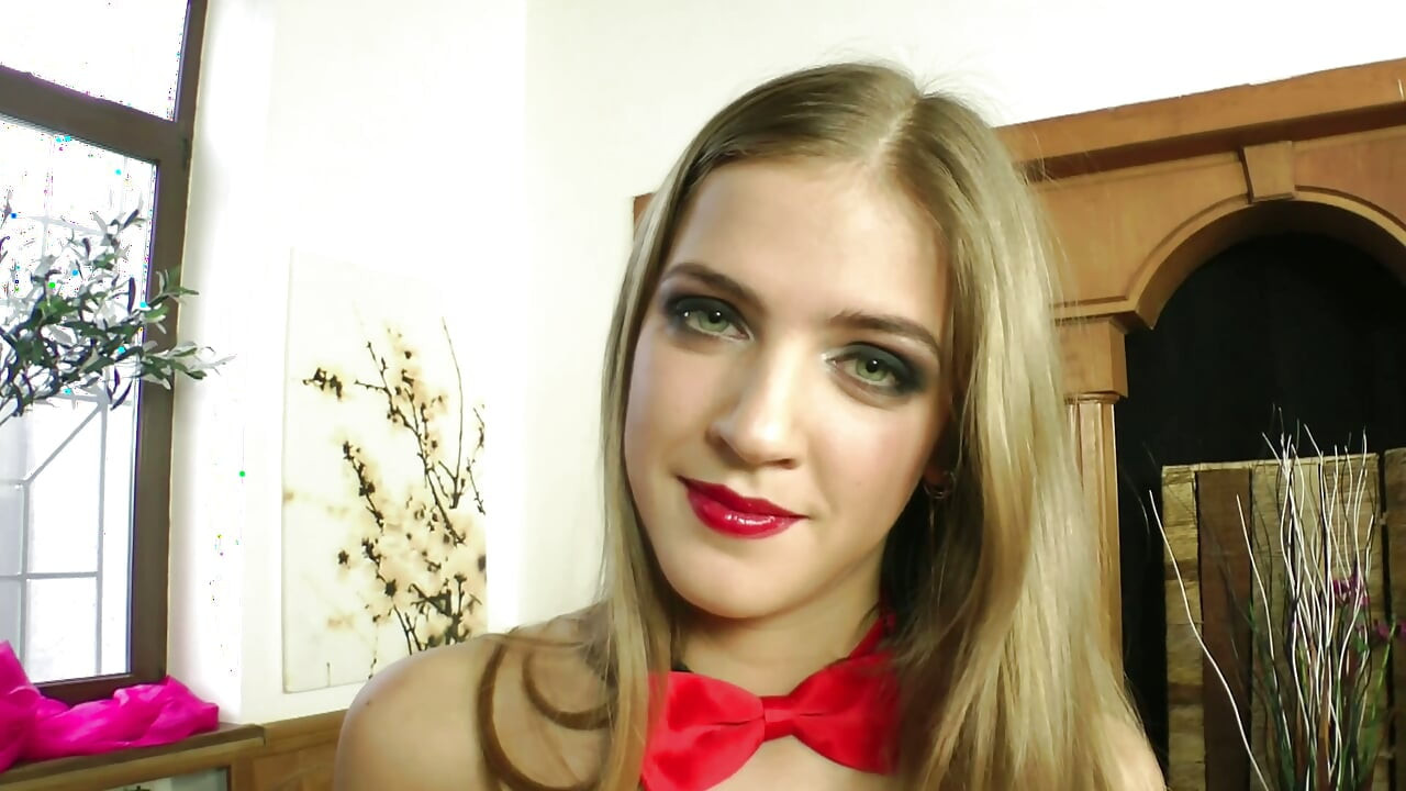 Uma jovem e deliciosa beleza russa chamada Jana