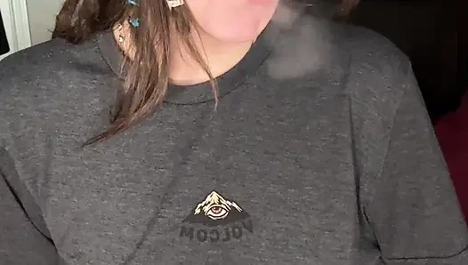 Ngentot dildo fetish merokok amatir