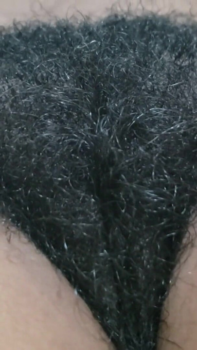 Amateur Hairy Pussy MILF Moments With Natural Curves | Clip 1