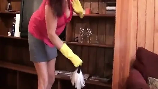 Best friend's hot Stepmom