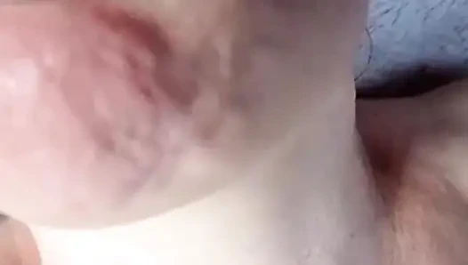 Olgun fahişe tüm yarağı yemek istiyor