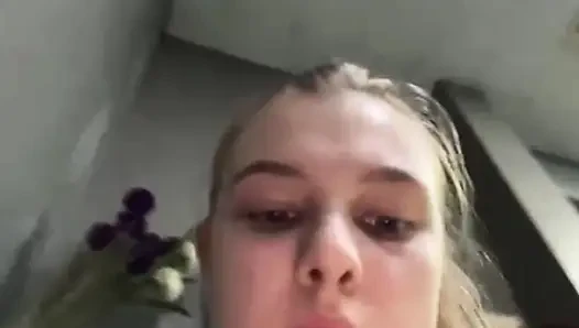 Extreme Squirting in the public gym with jucielussie