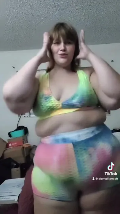 Hot BBW dancing