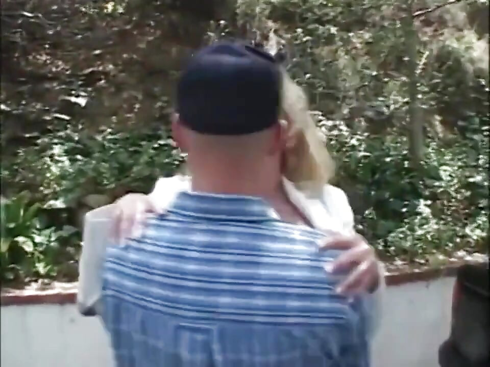 Sexy big boobs milf pussy licking pussy fucking in the garden