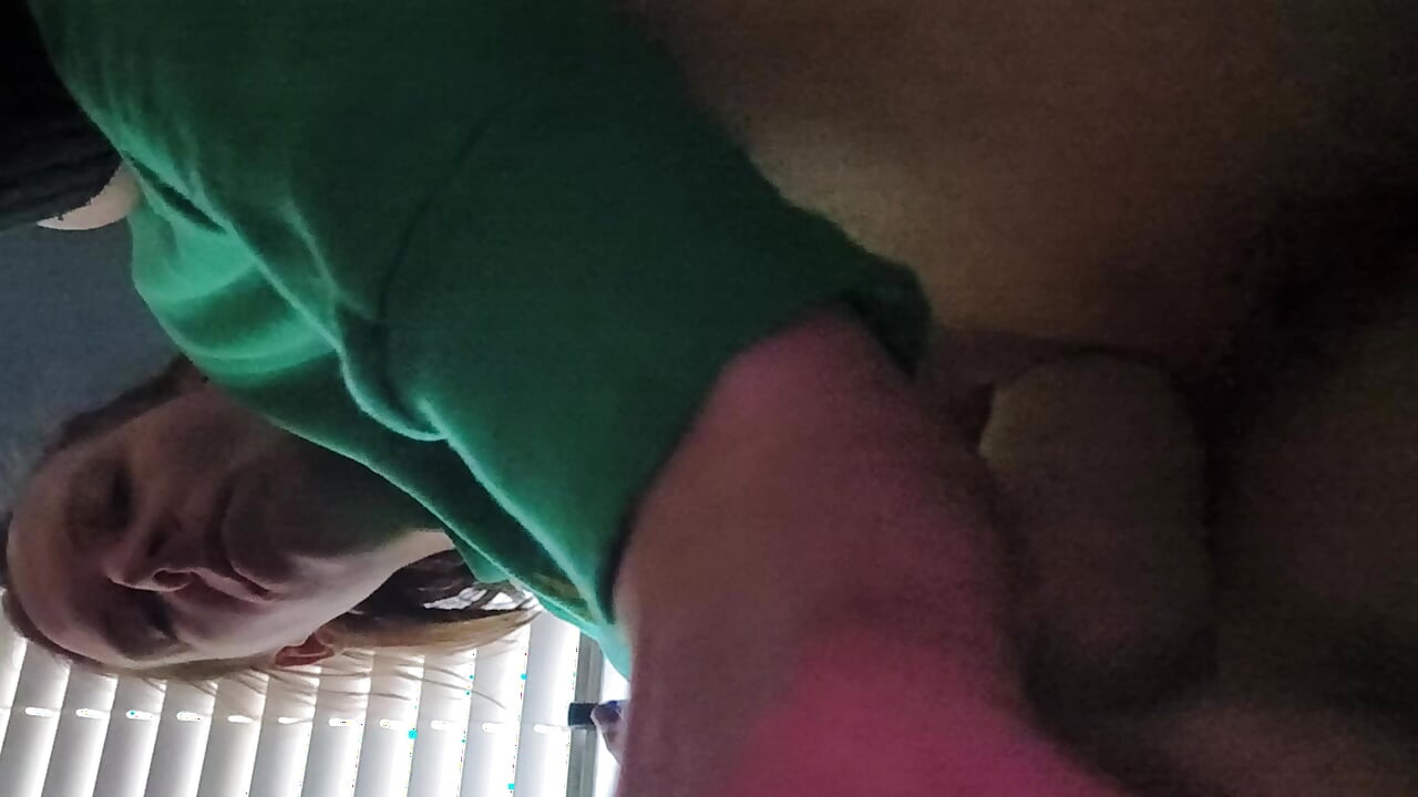 Μεγάλος δονητής Στενό μουνί