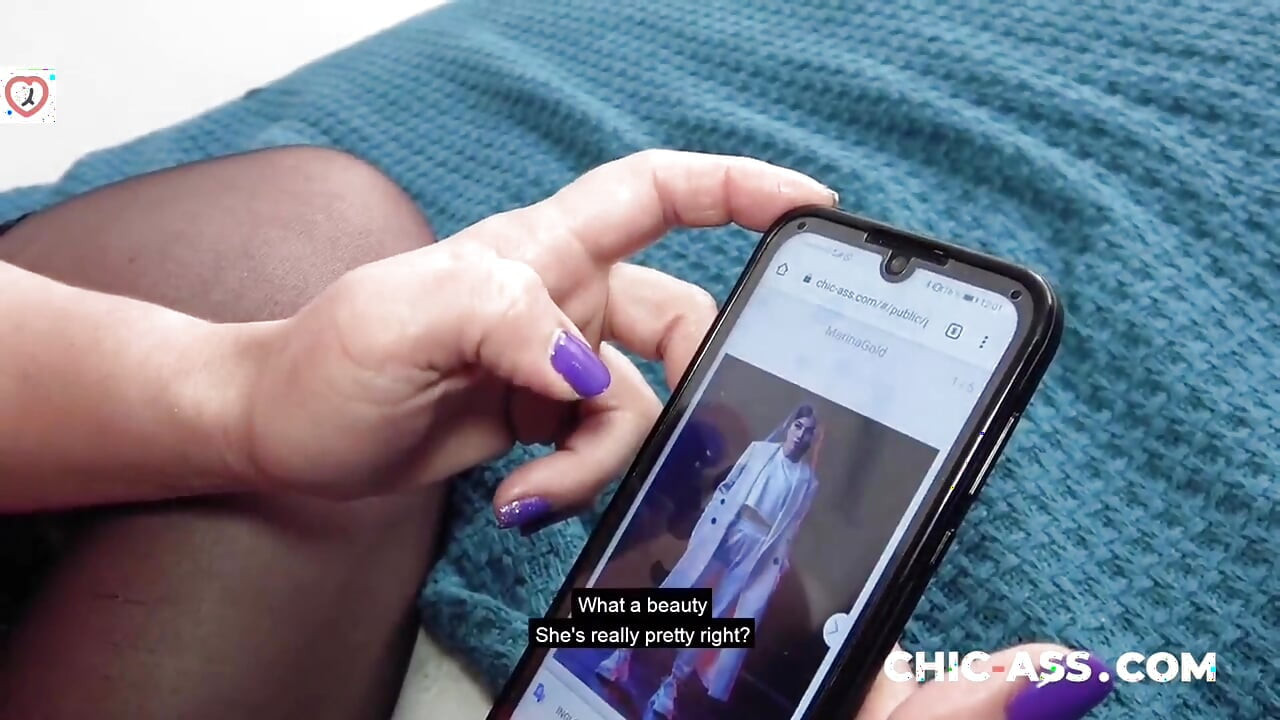 Spaans stel neukt petite Latina tiener om huwelijk te redden