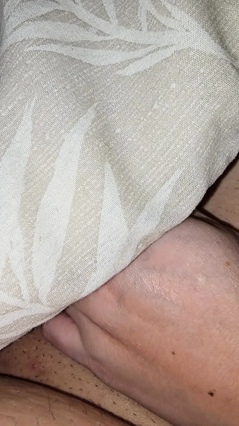 Step mom hand slip under blanket and handjob step son dick in erection