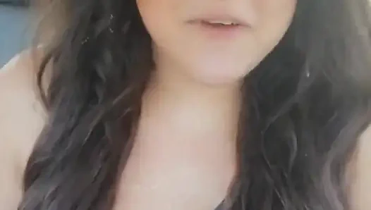 Обновление на Вегасе, Быстрый засвет сисесек!