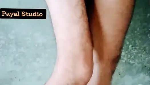 Azgın desi evli kadınla içeride boşalana kadar ayakta sikişiyor