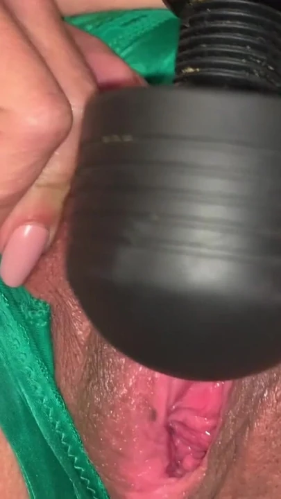 Εμβληματική στιγμή από το "Wetwife tied up and teased 1"