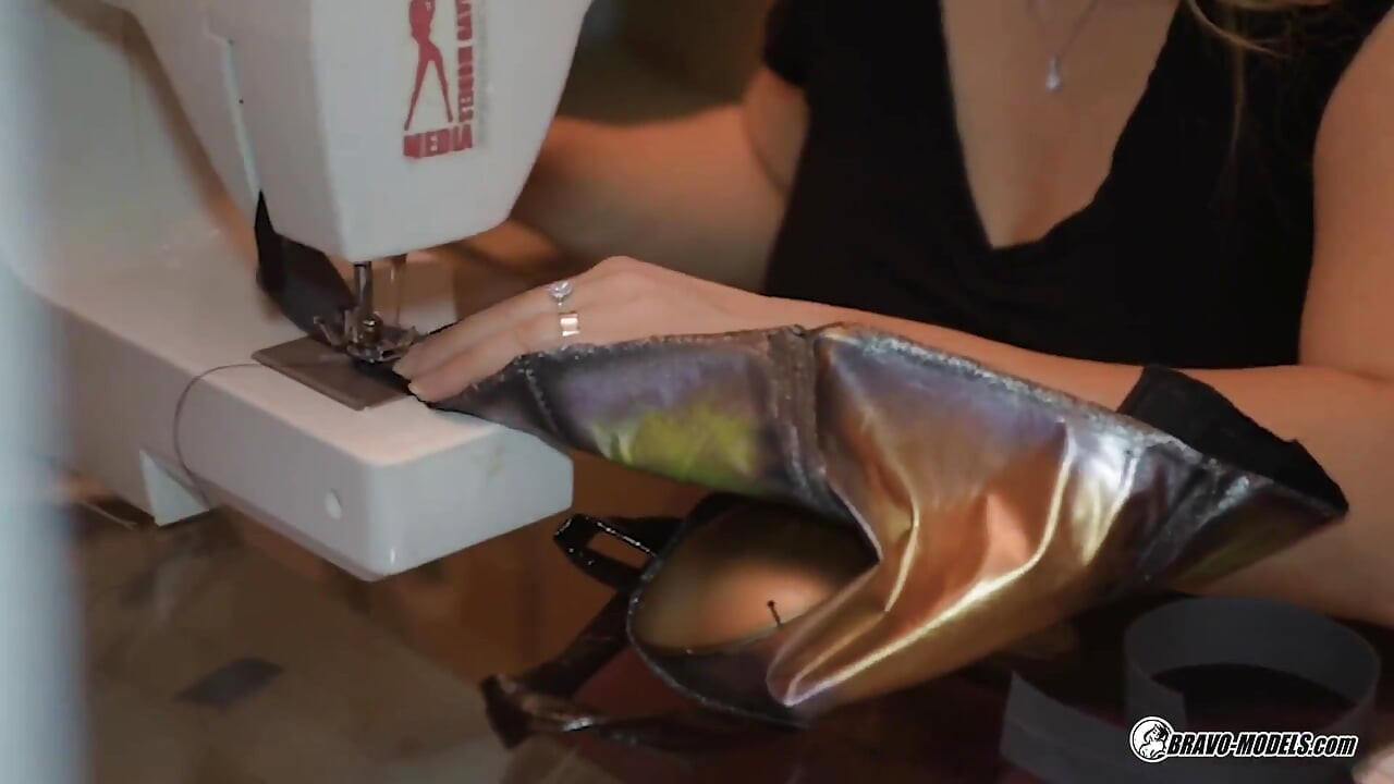 Adelle Unicorn - Cosplay VR sadržaj iza kulisa