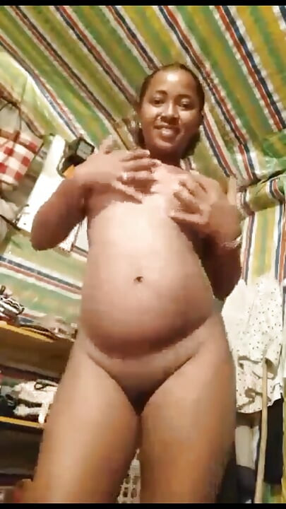 The sexy dance of a black woman