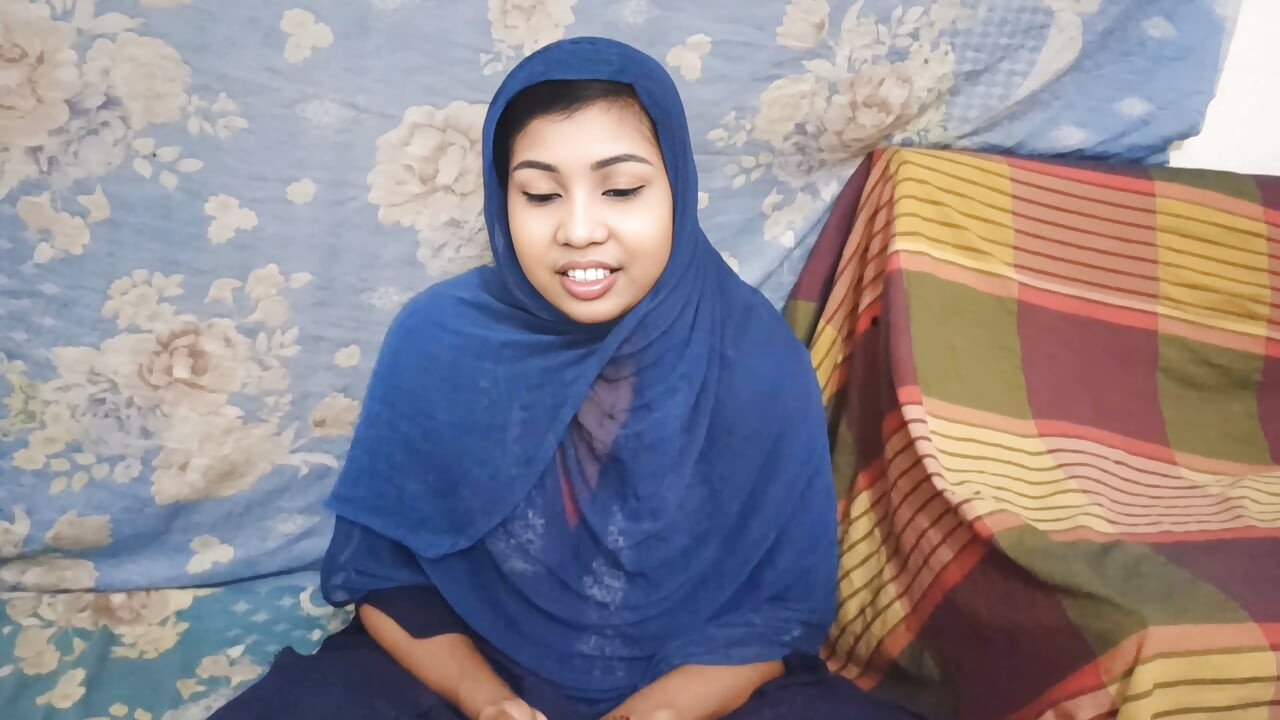 Desi selingkuh dari suami Pasangan pengantin baru fuckings di kantor Boss Secret affair