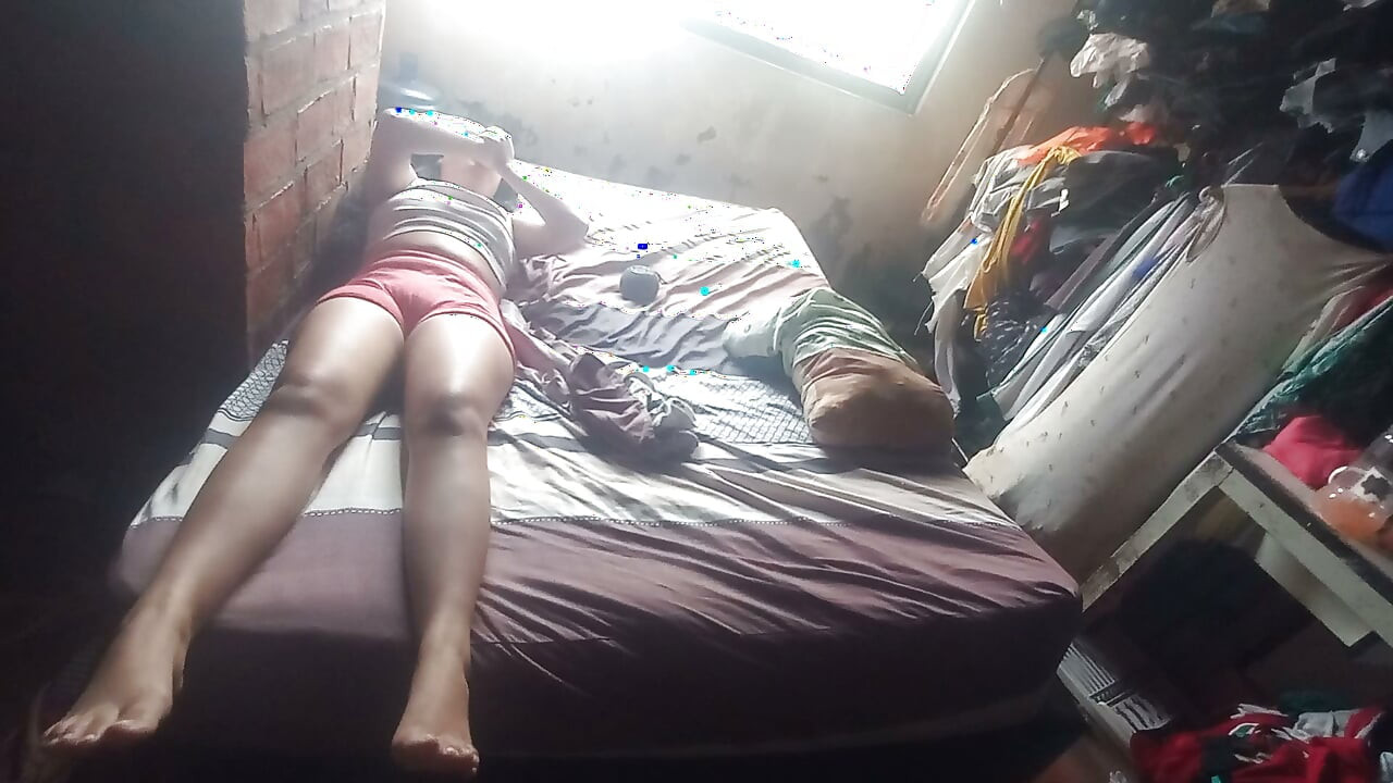 Dala sam dupe svom očuhu za mobilni telefon