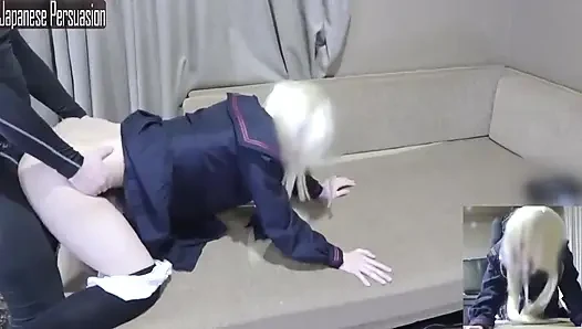 Pendatang baru yang langsing kembali dengan gaya cosplay menikmati momen creampie yang berani dan intens - angle3