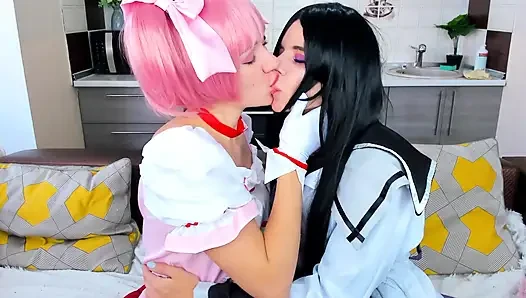 Homura akemi dan madoka kaname bersenang-senang