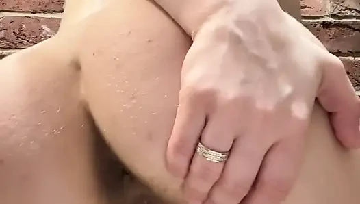 Kamu Suka Nggak Di Kamar Mandi Yang Sibuk
