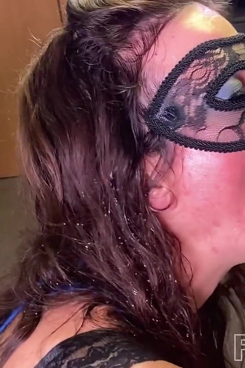 Kongkek pantat kencing panas