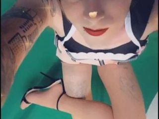 Calda trans mostra il suo bel viso su snapchat