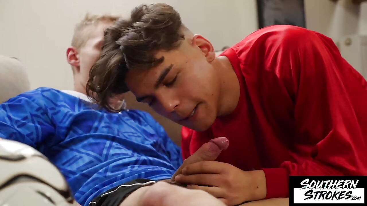 Southernstrokes - isaac esteban dan oliver morgenson mencoba seks gay untuk pertama kalinya