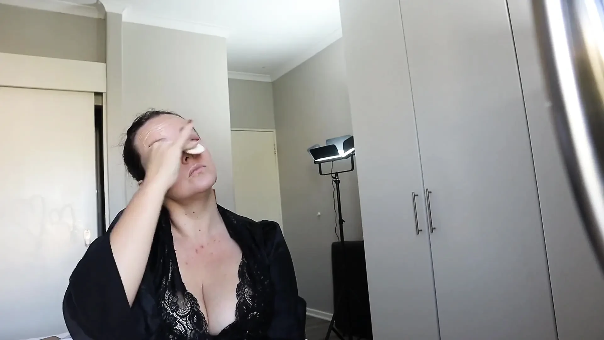 Kinky Lyrical - high heels,solo