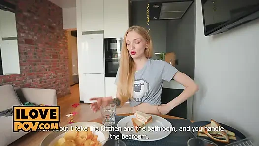 Unexpected Help Dolly Rud Makes Your Day with Blowjob