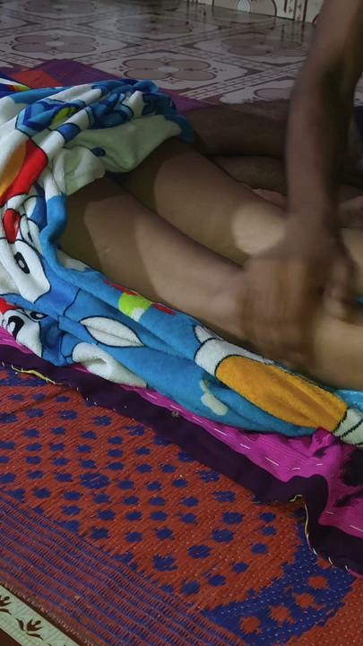 Indische Sexy Romance Video – Nachbars Frau