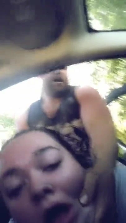 Uno rapidito en el coche