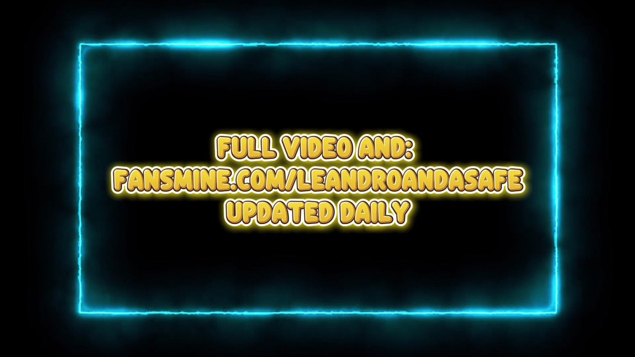 Mengongkek beruang teddy saya.