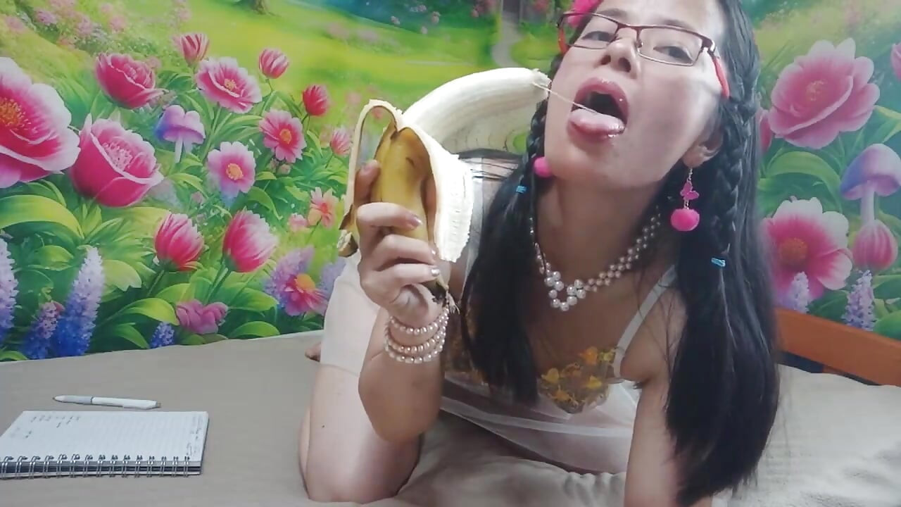 Sucking Banana Video Special Tenner deg