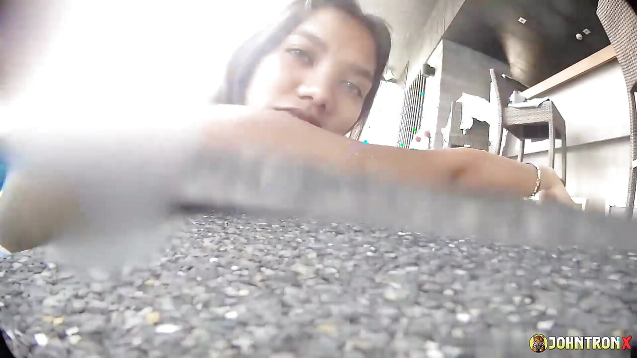 JohnTronX - Underwater fuck with a hot Asian amateur babe