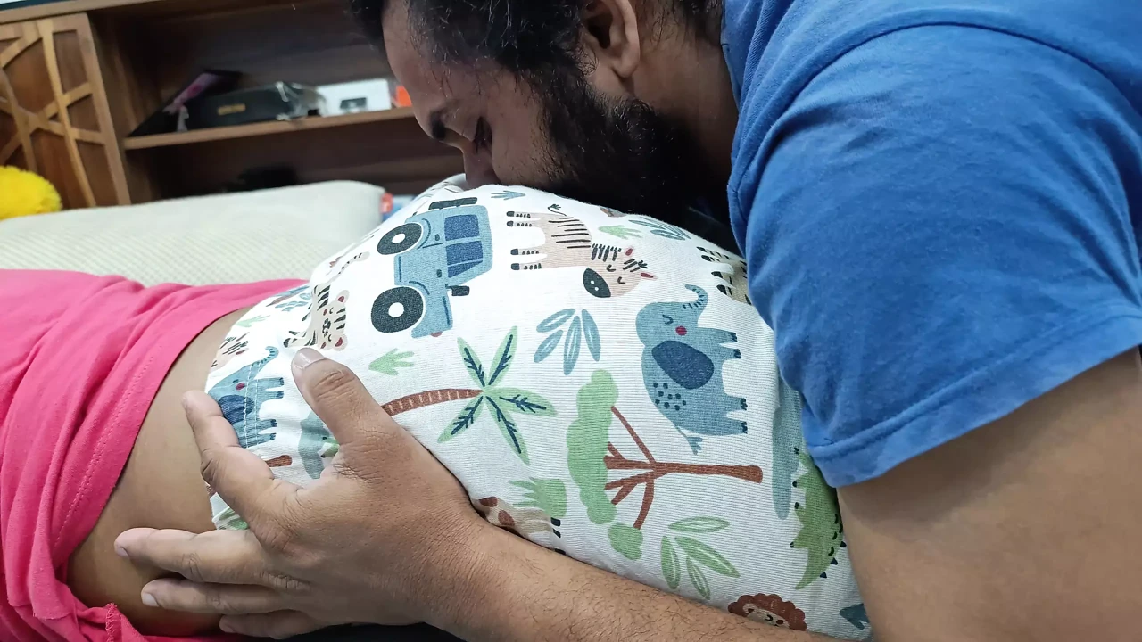 Vaishnavy and Sharun Raj hot romantic sex in bedroom,Mallu couple hot romance with sex, Indian bhabhi hot sex with boy friend