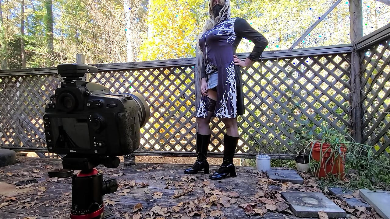 Crossdresser Jon Scarecrow BTS photoshoot