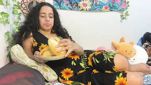 Frühstück mit der haarigen muschigöttin