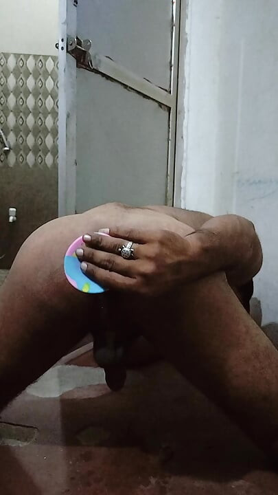 hand free pising squirt