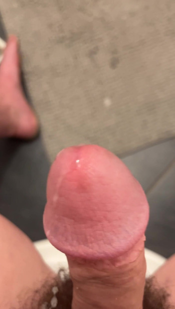 Cumshot without hands
