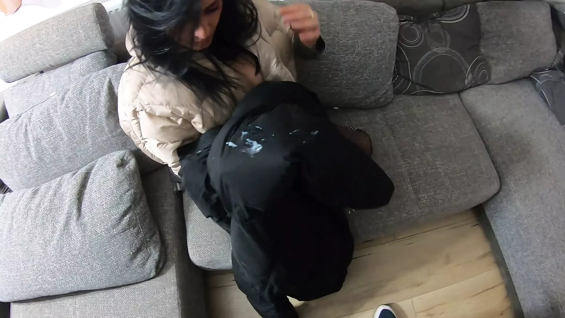Igraj se sa spermom na mojim mekanim najlonkama i donjem vešu 261