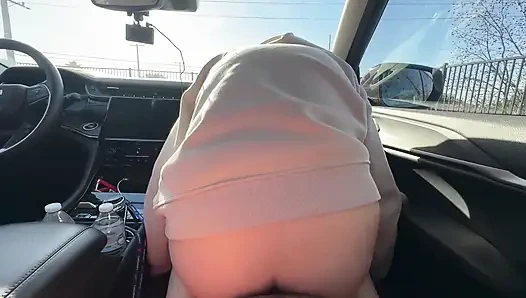 Yummy Jimmy and Slutty Kitty Get Horny in the Car and Start to Fuck