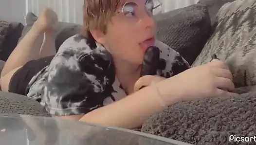 Netflix &Chill; Smoking BJ