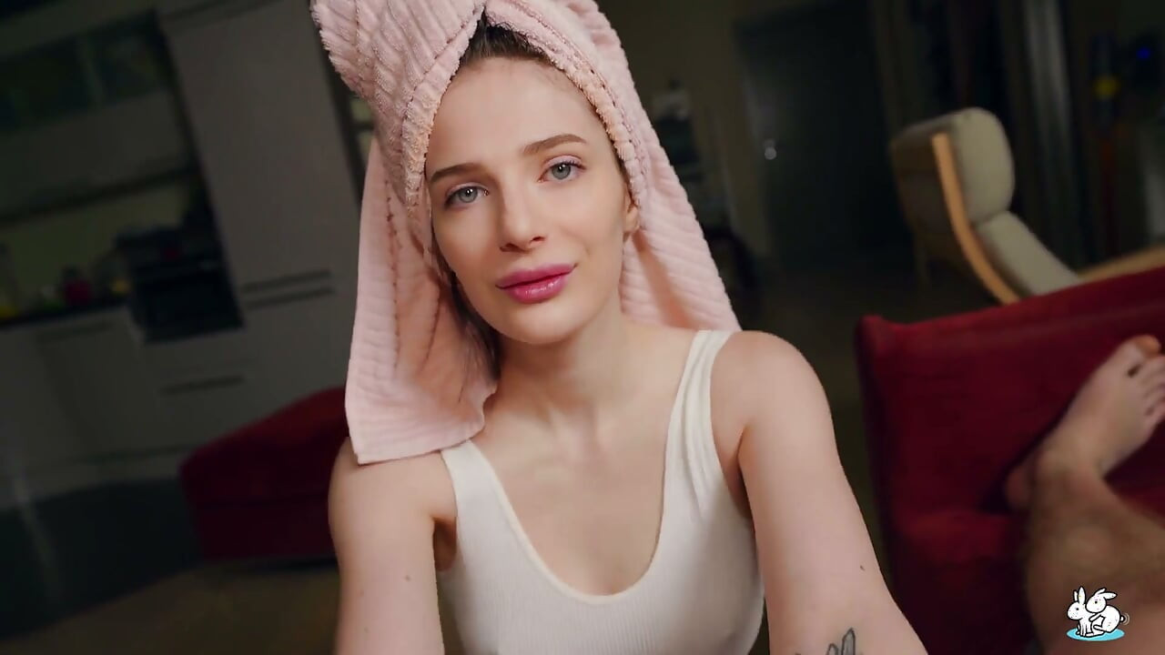 True Amateurs - Cute Teen Gets a Creampie