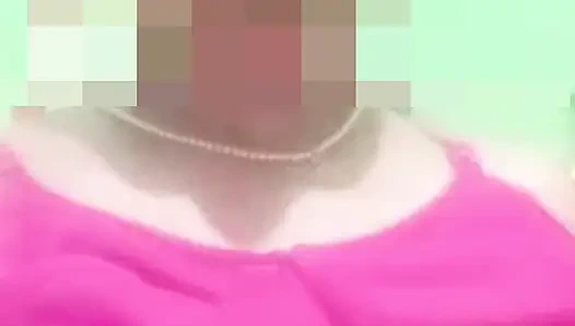 mamta bhabi ne chut main ungli kar ke chut se pani nekali